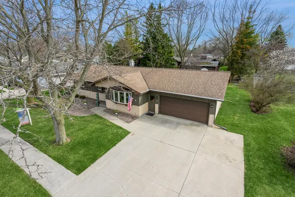 $249,900 | 445 La Vesta Court, Brillion, WI 54110