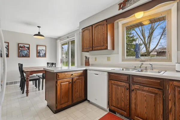 $249,900 | 445 La Vesta Court, Brillion, WI 54110