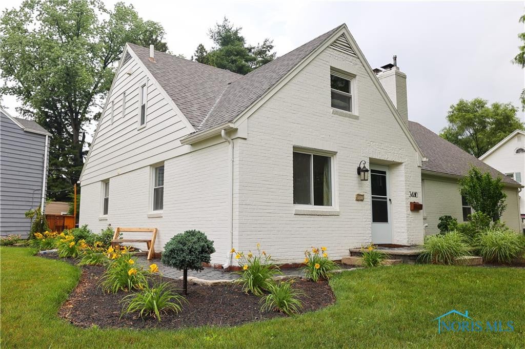 3446 Pelham Road Toledo, OH 43606 - Photo 4 of 49 Gallery Image 4