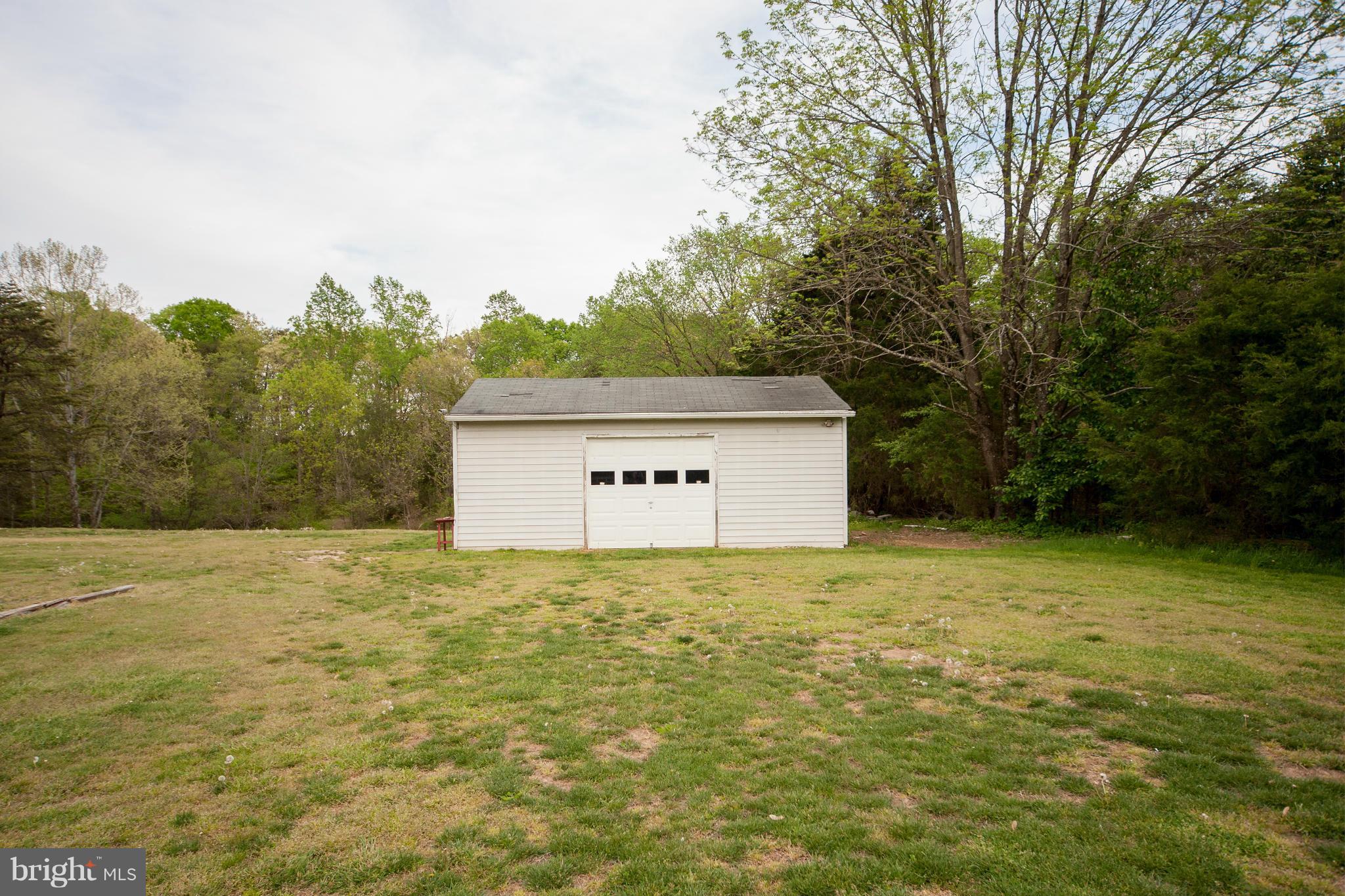 12279 Elk Run Road Midland, VA 22728 - Photo 20 of 21 Garage