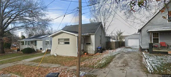 $139,500 | 1313 West Jackson Street, Bloomington, IL 61701