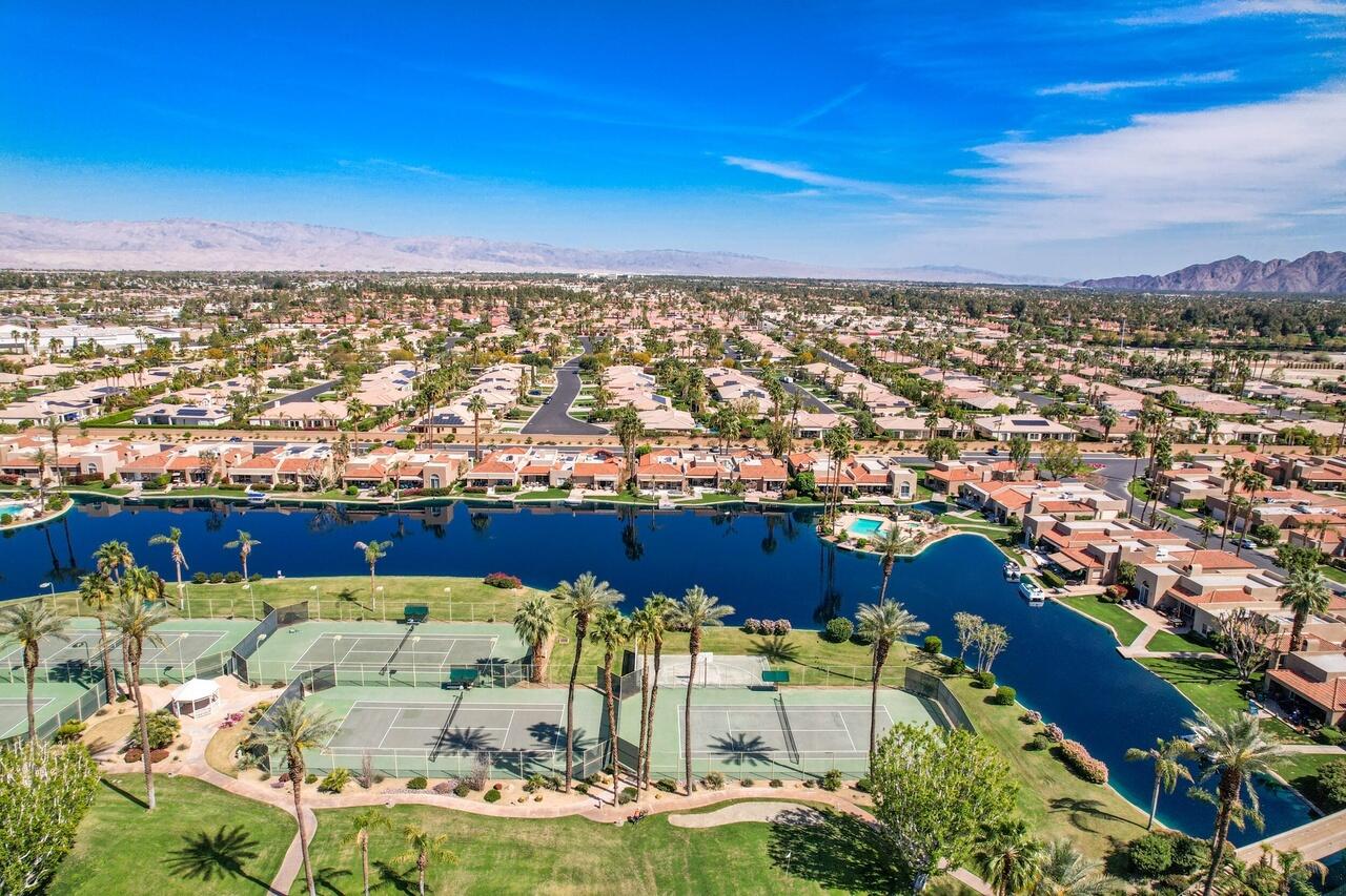 142 Lakeshore Drive Rancho Mirage, CA 92270 - Photo 34 of 37 219078776_54_1
