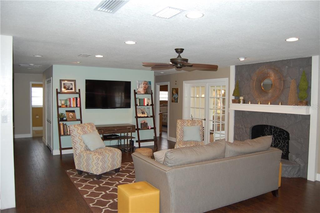 260 Lake Destiny Trail Altamonte Springs, FL 32714 - Photo 4 of 25 Gallery Image 4