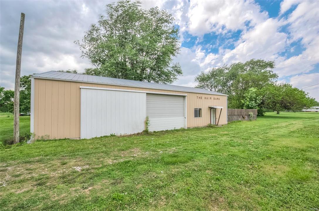 34699 Gotter Road Brighton, IL 62012 - Photo 8 of 25