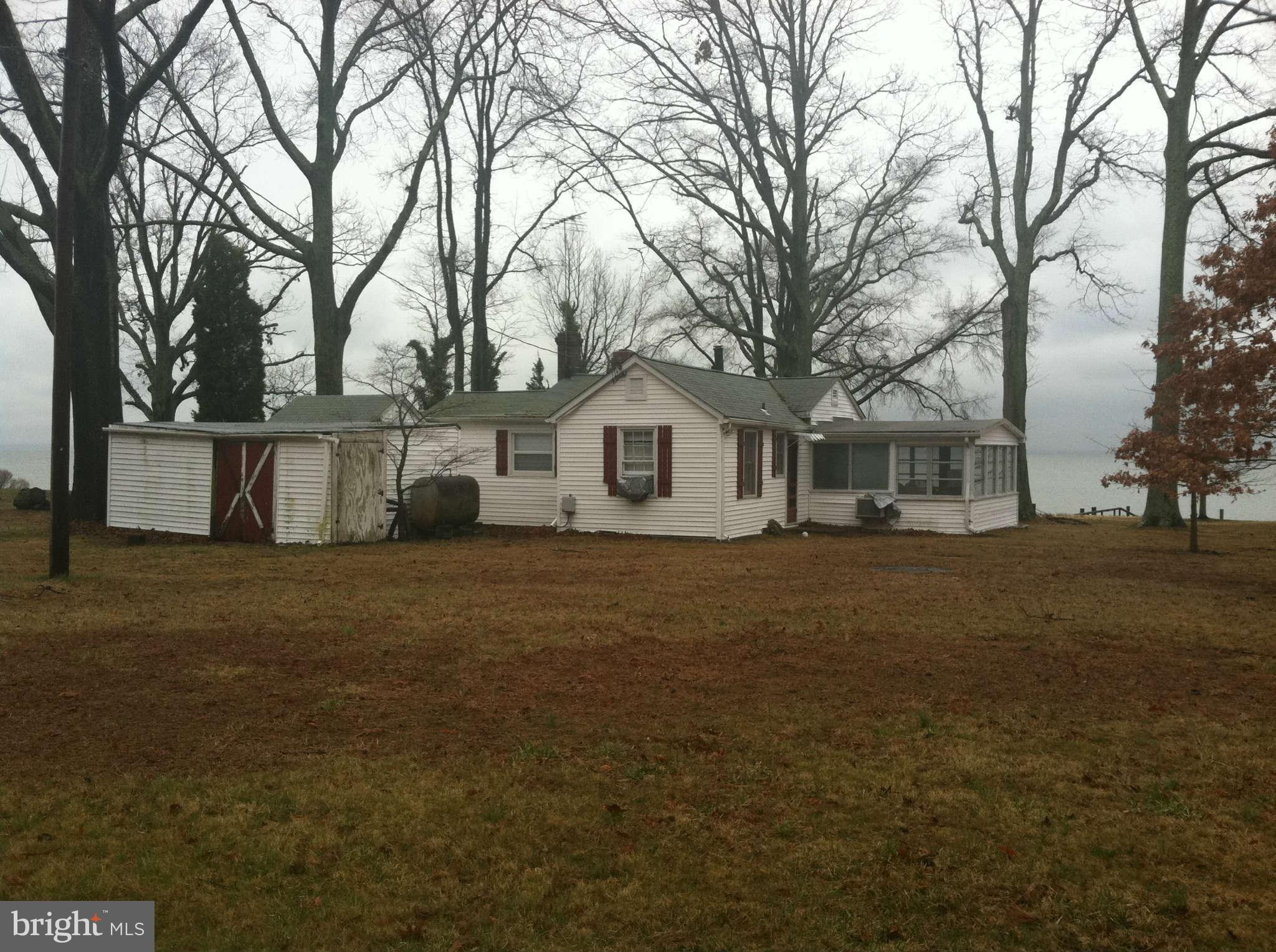 12091 Potomac View Road Newburg, MD 20664 - Photo 4 of 8 Exterior (Rear)