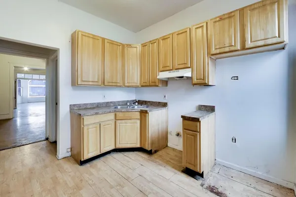 $299,900 | 4505 South Indiana Avenue, Chicago, IL 60653
