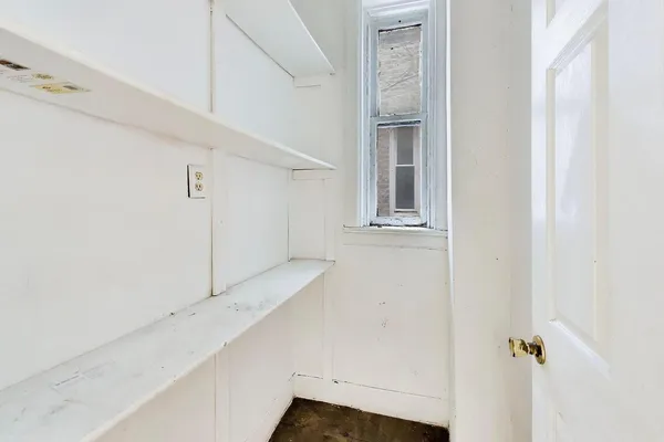 $299,900 | 4505 South Indiana Avenue, Chicago, IL 60653