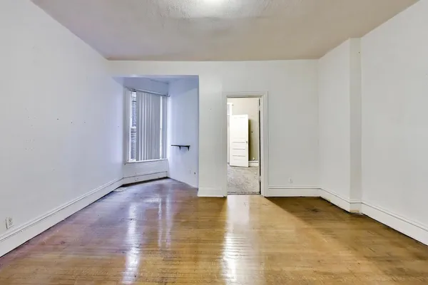 $299,900 | 4505 South Indiana Avenue, Chicago, IL 60653