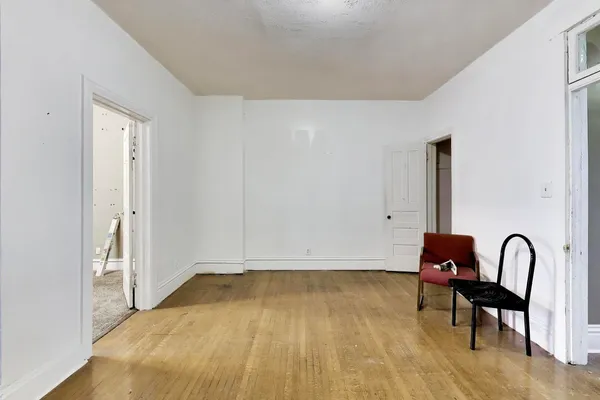 $299,900 | 4505 South Indiana Avenue, Chicago, IL 60653