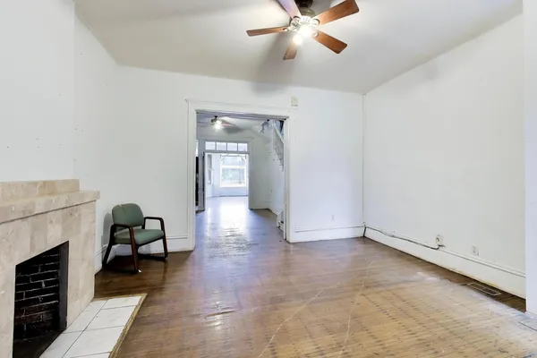 $299,900 | 4505 South Indiana Avenue, Chicago, IL 60653