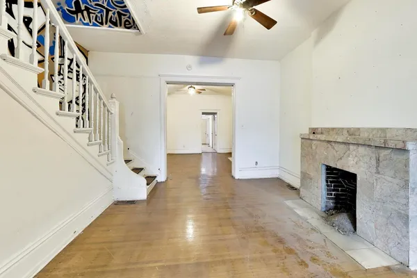 $299,900 | 4505 South Indiana Avenue, Chicago, IL 60653