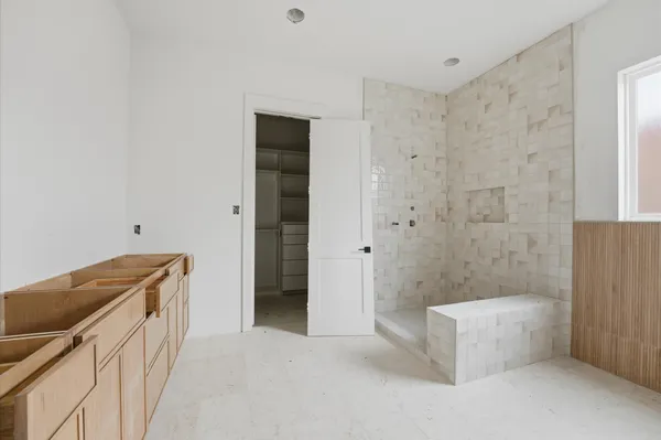 $1,099,990 | 611 East 25th Street, Houston, TX 77008