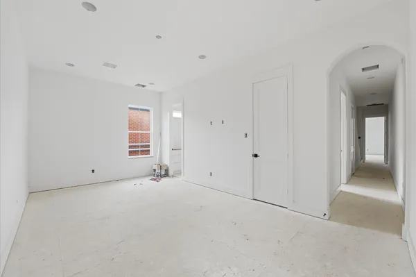 $1,099,990 | 611 East 25th Street, Houston, TX 77008