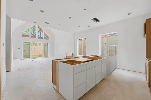 $1,099,990 | 611 East 25th Street, Houston, TX 77008