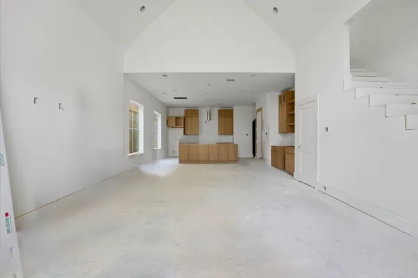 $1,099,990 | 611 East 25th Street, Houston, TX 77008