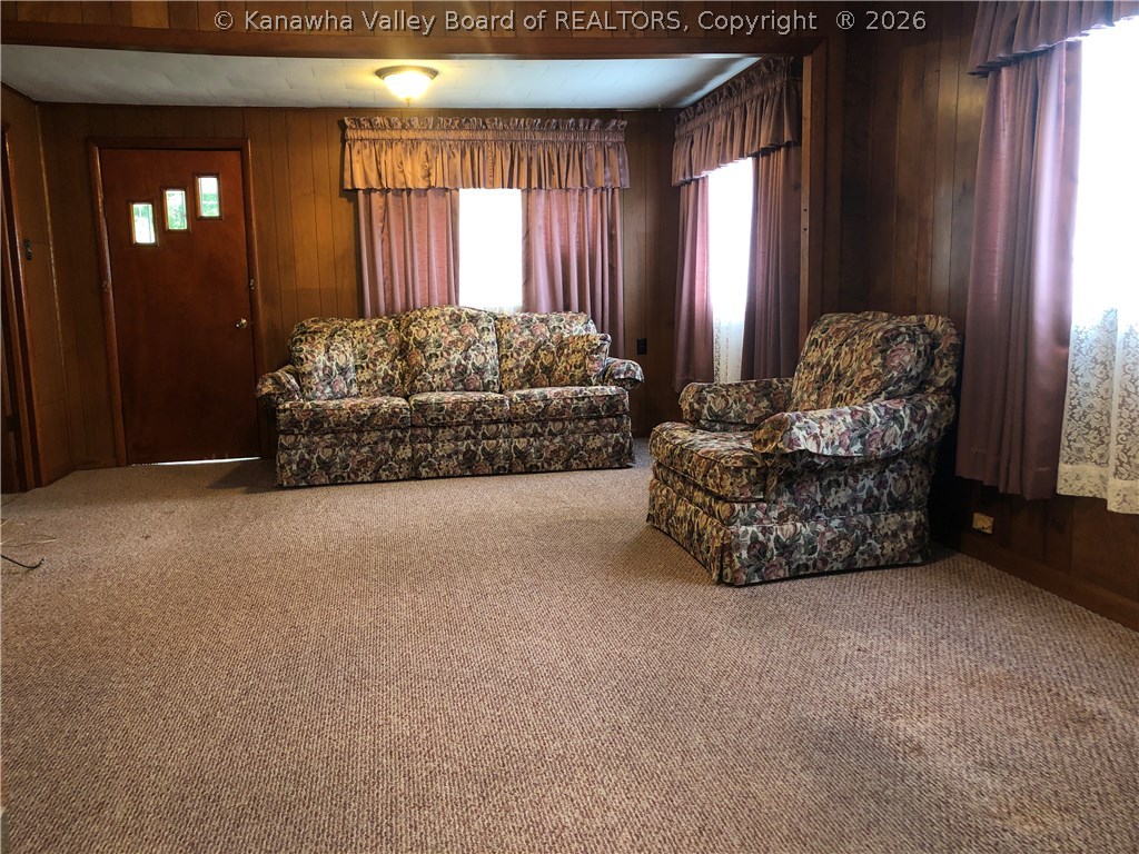 249 Middle Branch Road Elkview, WV 25071 - Photo 9 of 13 Gallery Image 9