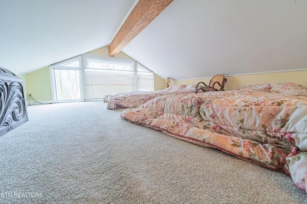$900,000 | 1449 Bucks Point Way, Dandridge, TN 37725