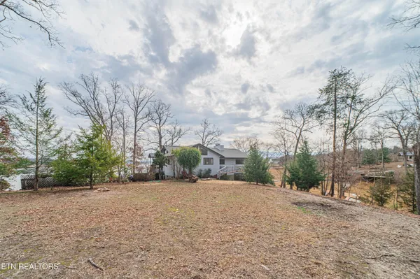 $900,000 | 1449 Bucks Point Way, Dandridge, TN 37725