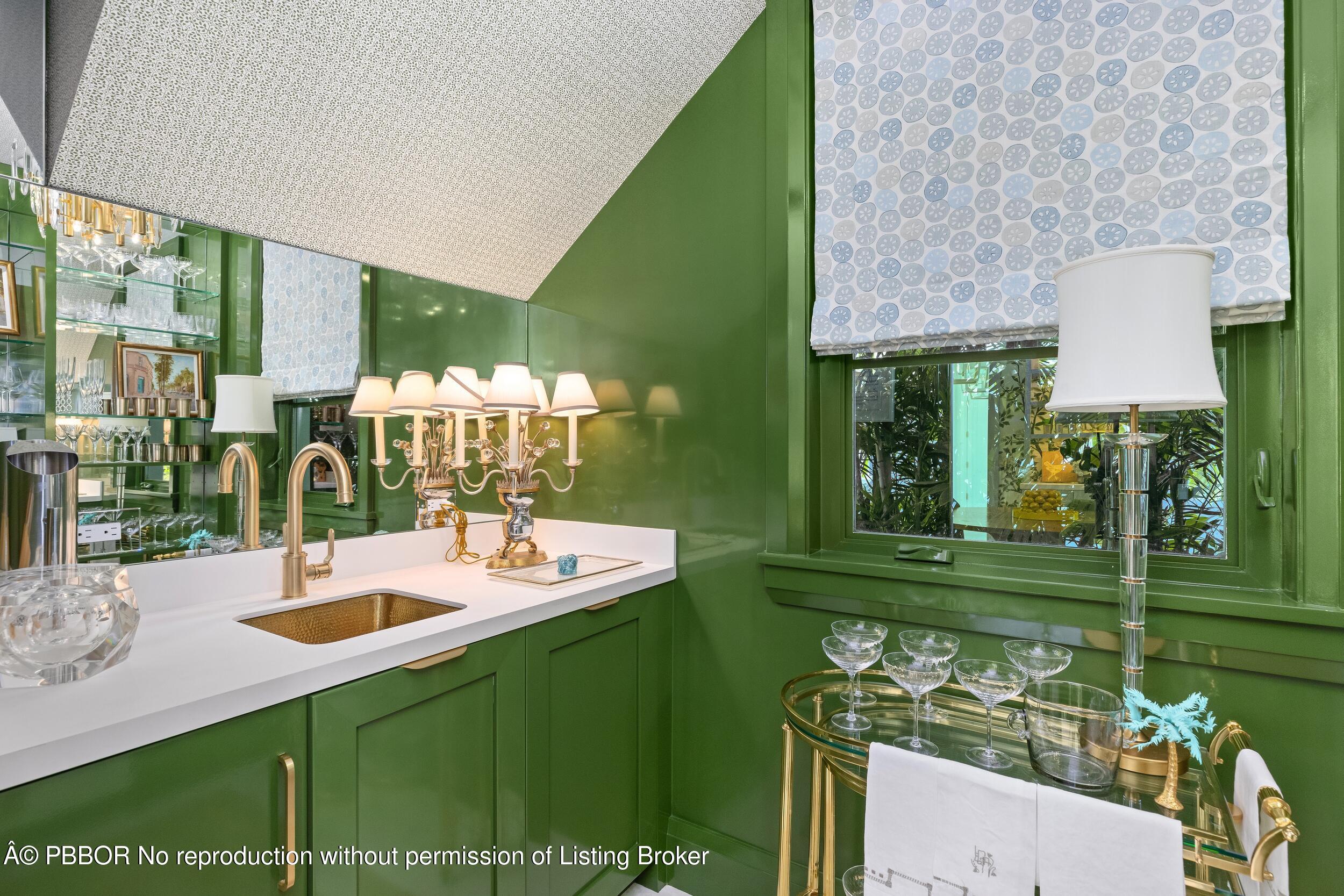 309 Chapel Hill Road Palm Beach, FL 33480 - Photo 16 of 50 Bar