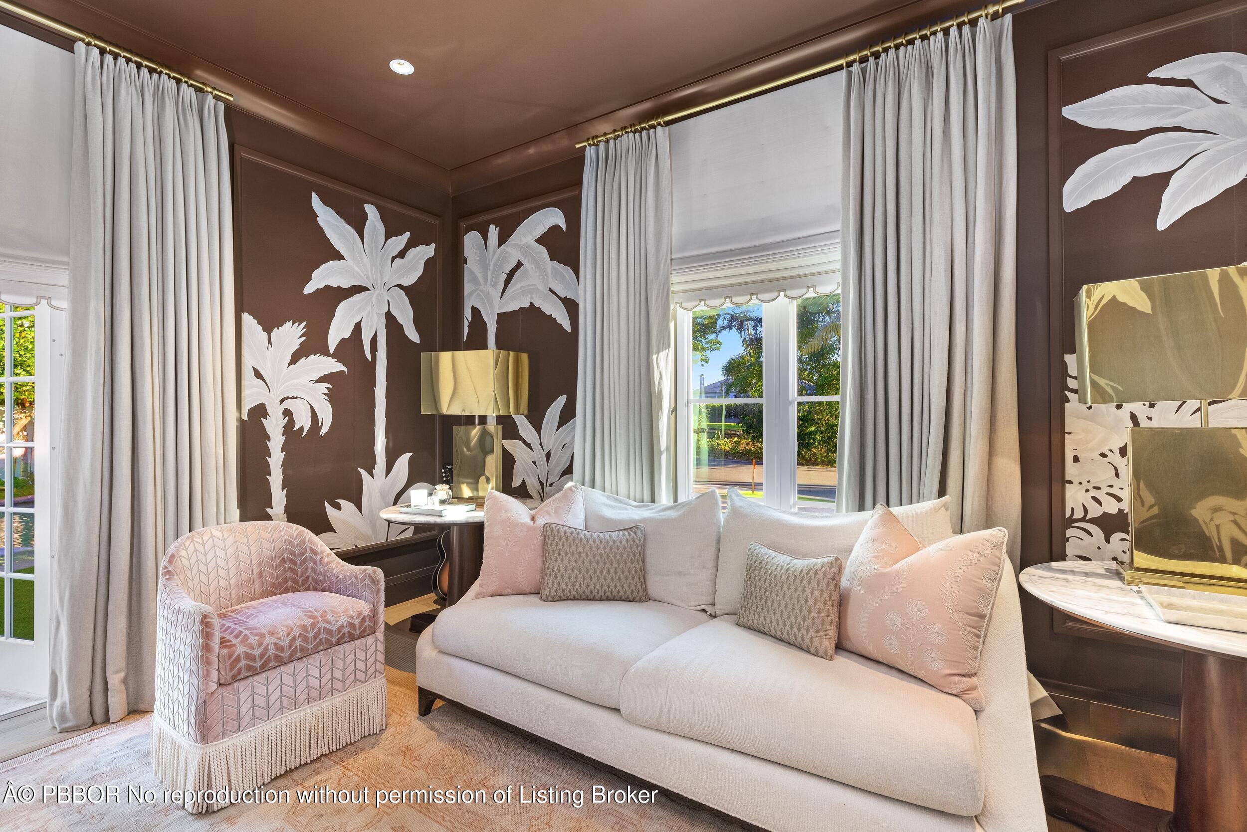 309 Chapel Hill Road Palm Beach, FL 33480 - Photo 29 of 50 Guest Bed