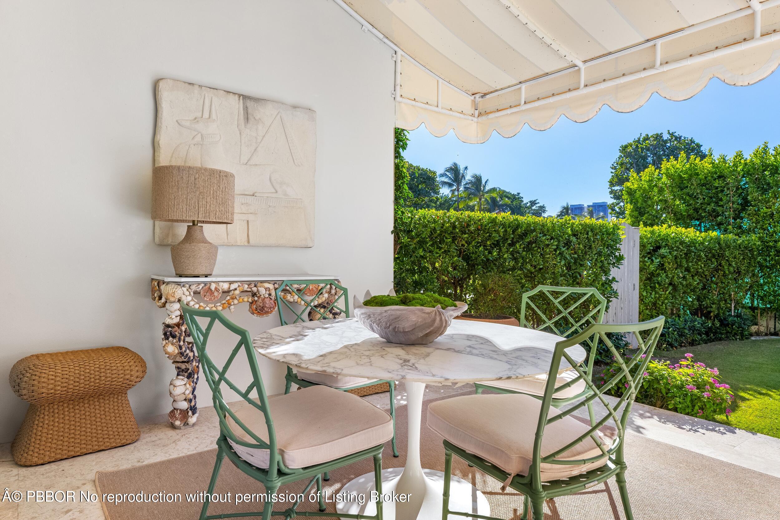 309 Chapel Hill Road Palm Beach, FL 33480 - Photo 44 of 50 Patio