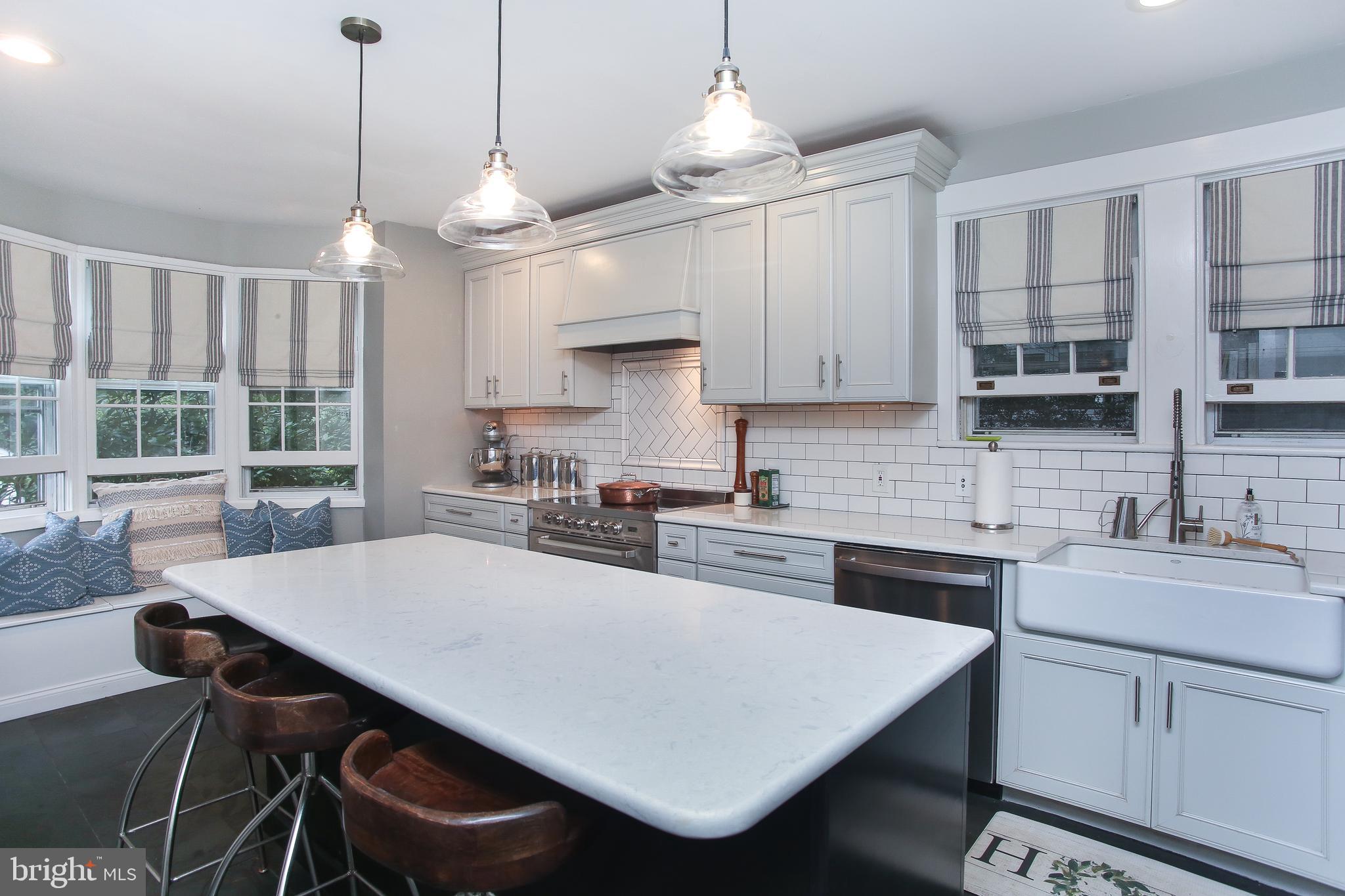 213 Hewett Road Wyncote, PA 19095 - Photo 11 of 40 Island with seating