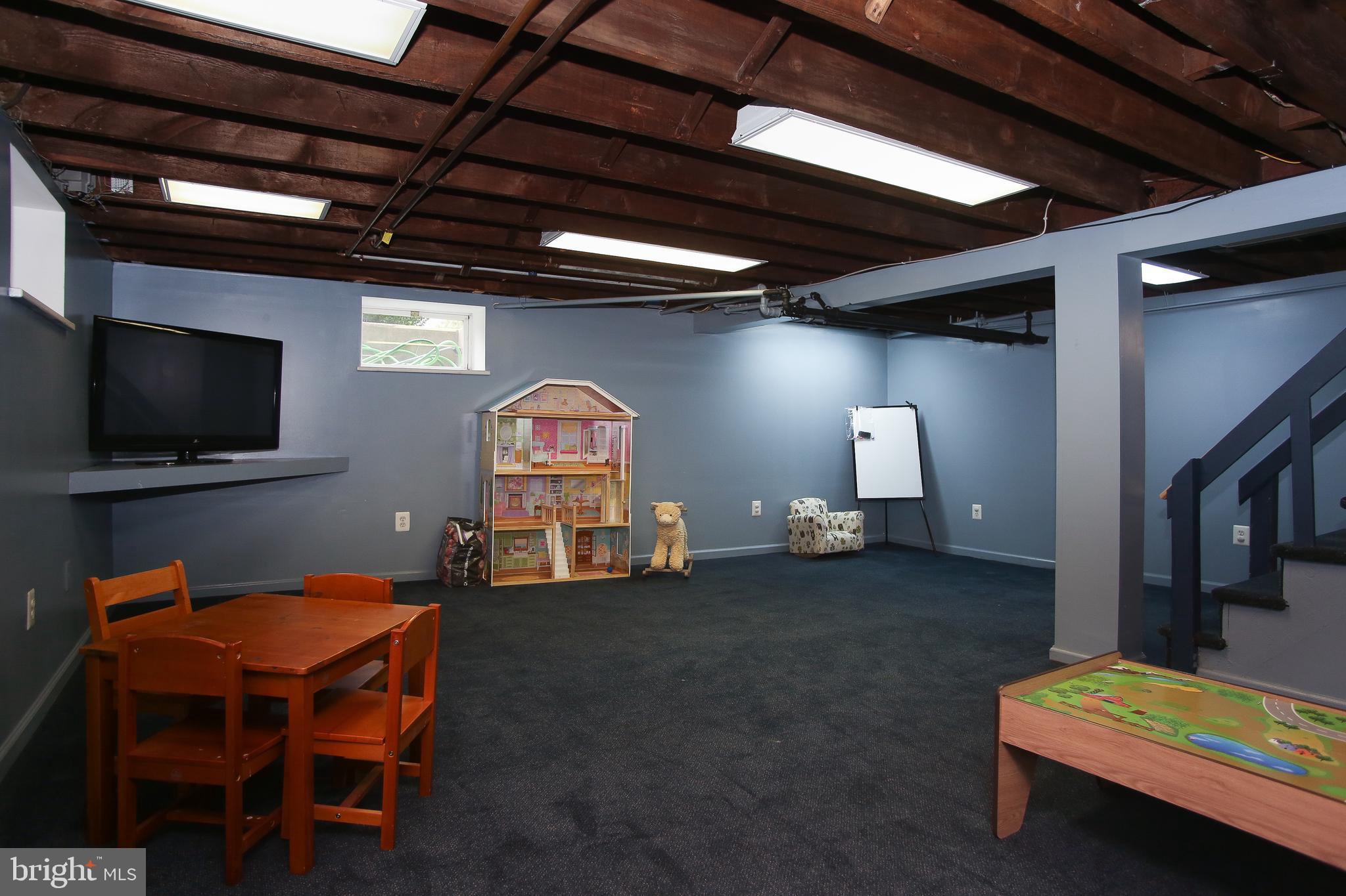 213 Hewett Road Wyncote, PA 19095 - Photo 18 of 40 Finished basement