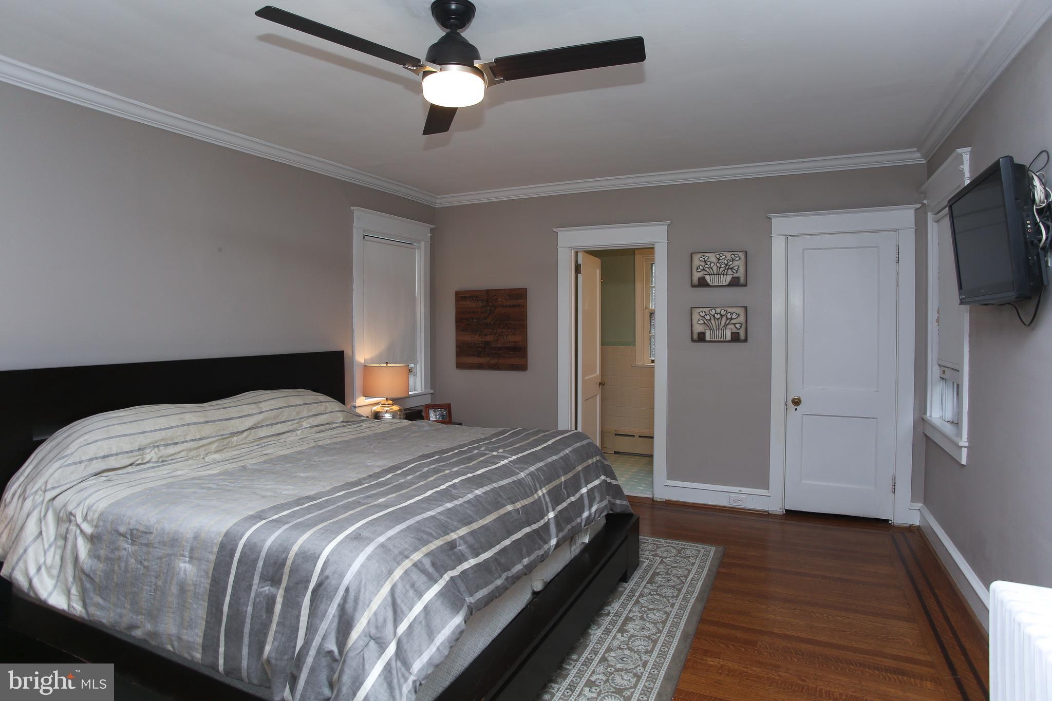 213 Hewett Road Wyncote, PA 19095 - Photo 27 of 40 Primary bedroom