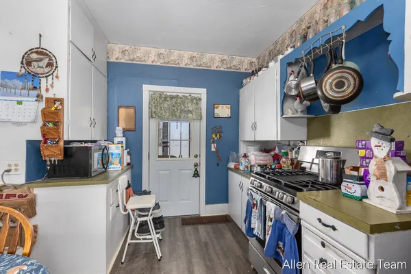 $409,000 | 1224 102nd Avenue, Plainwell, MI 49080