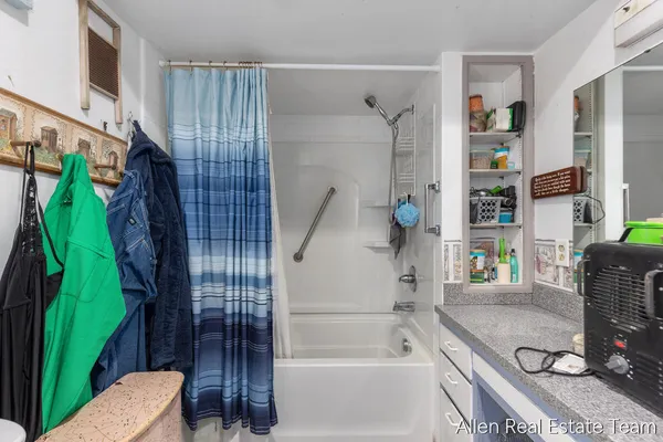 $409,000 | 1224 102nd Avenue, Plainwell, MI 49080