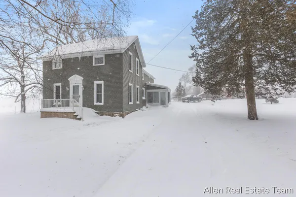 $409,000 | 1224 102nd Avenue, Plainwell, MI 49080