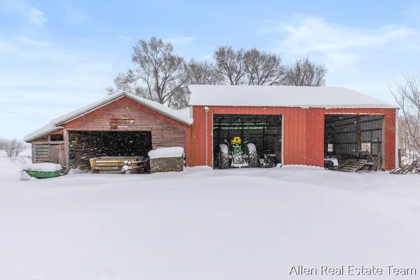 $409,000 | 1224 102nd Avenue, Plainwell, MI 49080