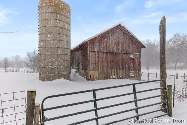 $409,000 | 1224 102nd Avenue, Plainwell, MI 49080