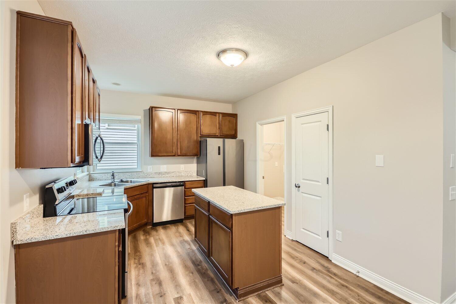 5858 Myrick Road Dublin, OH 43016 - Photo 5 of 27 5858 Myrick Road - Web Quality - 005 - 0