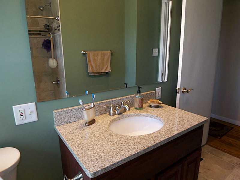 5213 West County Line Road Greenwood, IN 46142 - Photo 13 of 24 Gallery Image 13