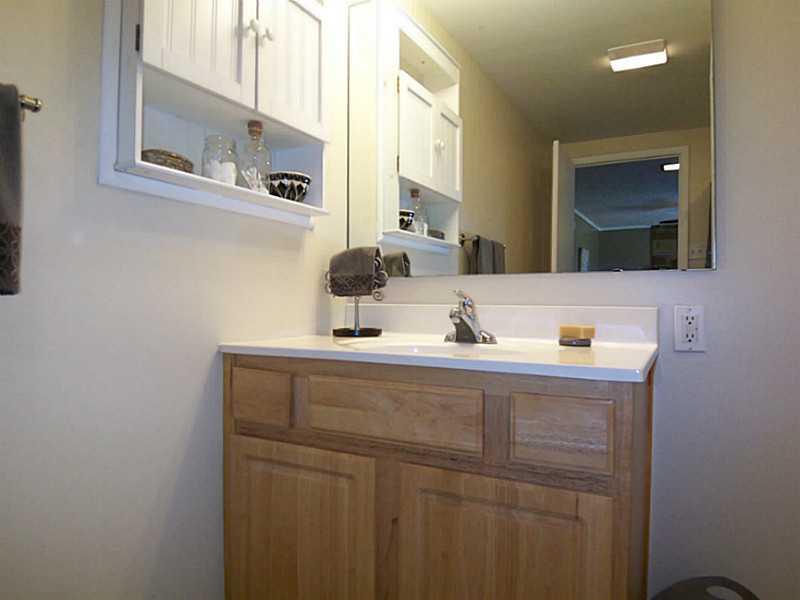 5213 West County Line Road Greenwood, IN 46142 - Photo 18 of 24 Gallery Image 18