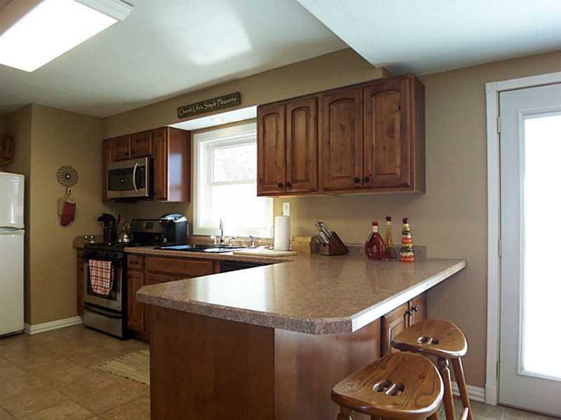 5213 West County Line Road Greenwood, IN 46142 - Photo 9 of 24 Gallery Image 9