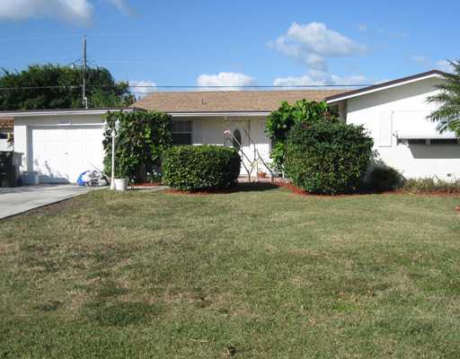 2083 Park Place Boca Raton, FL 33486 - Photo 1 of 6 Primary Photo