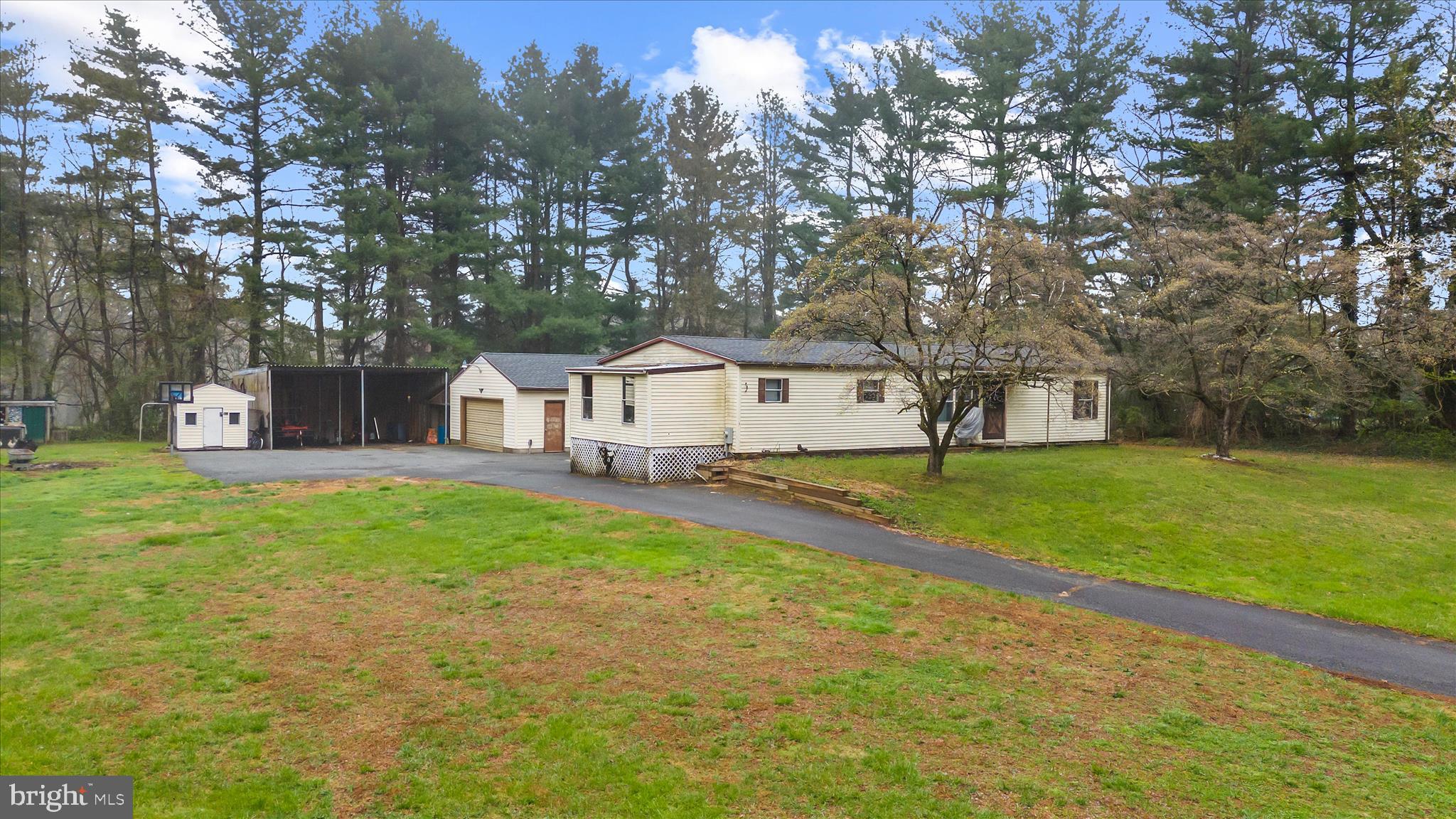 151 Darlington Road Havre de Grace, MD 21078 - Photo 4 of 46 a front view of a house with garden