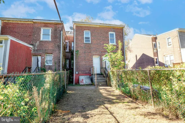 $170,000 | 410 Stuyvesant Avenue, Trenton, NJ 08618