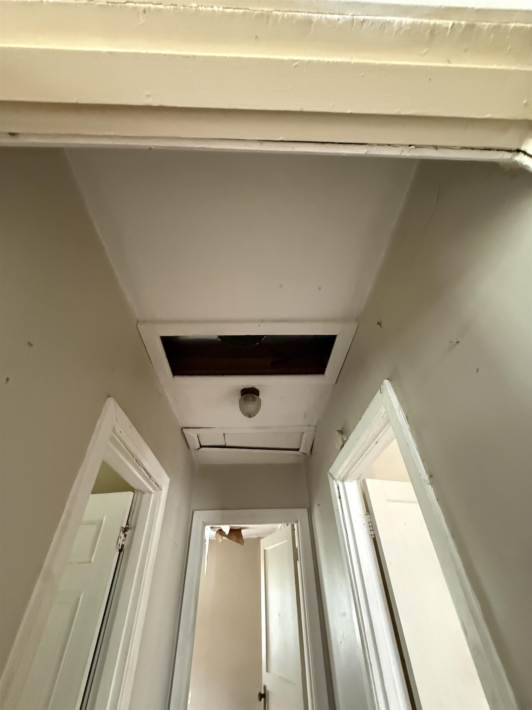 66 East Rollins Road Memphis, TN 38109 - Photo 13 of 31 Detailed view