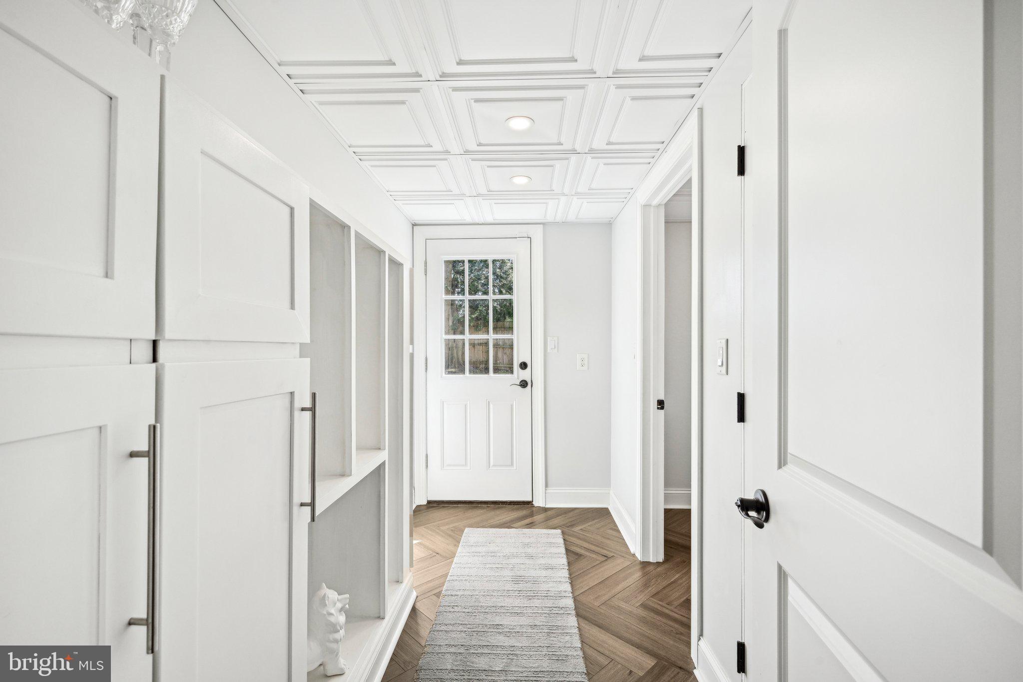 42 Cameo Road Claymont, DE 19703 - Photo 26 of 37 a view of a hallway with a white walls