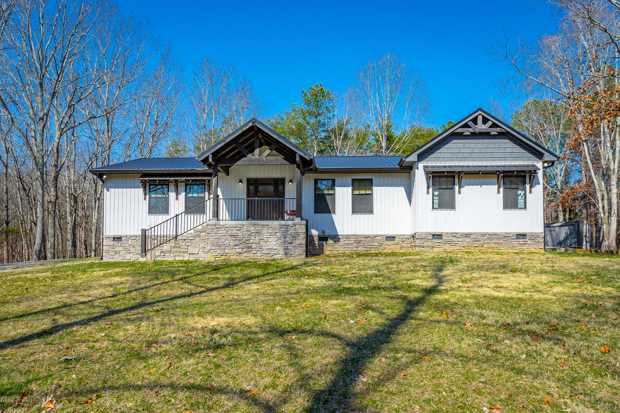 340 Potter Place Road Northwest Charleston, TN 37310 - Photo 1 of 60 Front of home