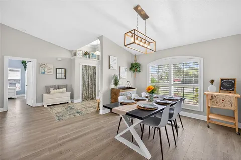 $430,000 | 3907 57th Place East, Bradenton, FL 34203