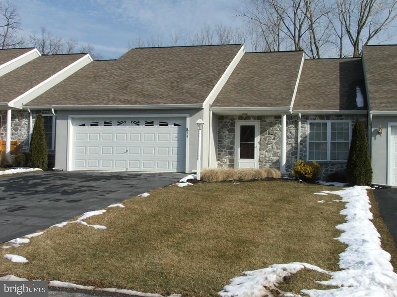 604 Raspberry Lane Lebanon, PA 17046 - Photo 2 of 8 Gallery Image 2