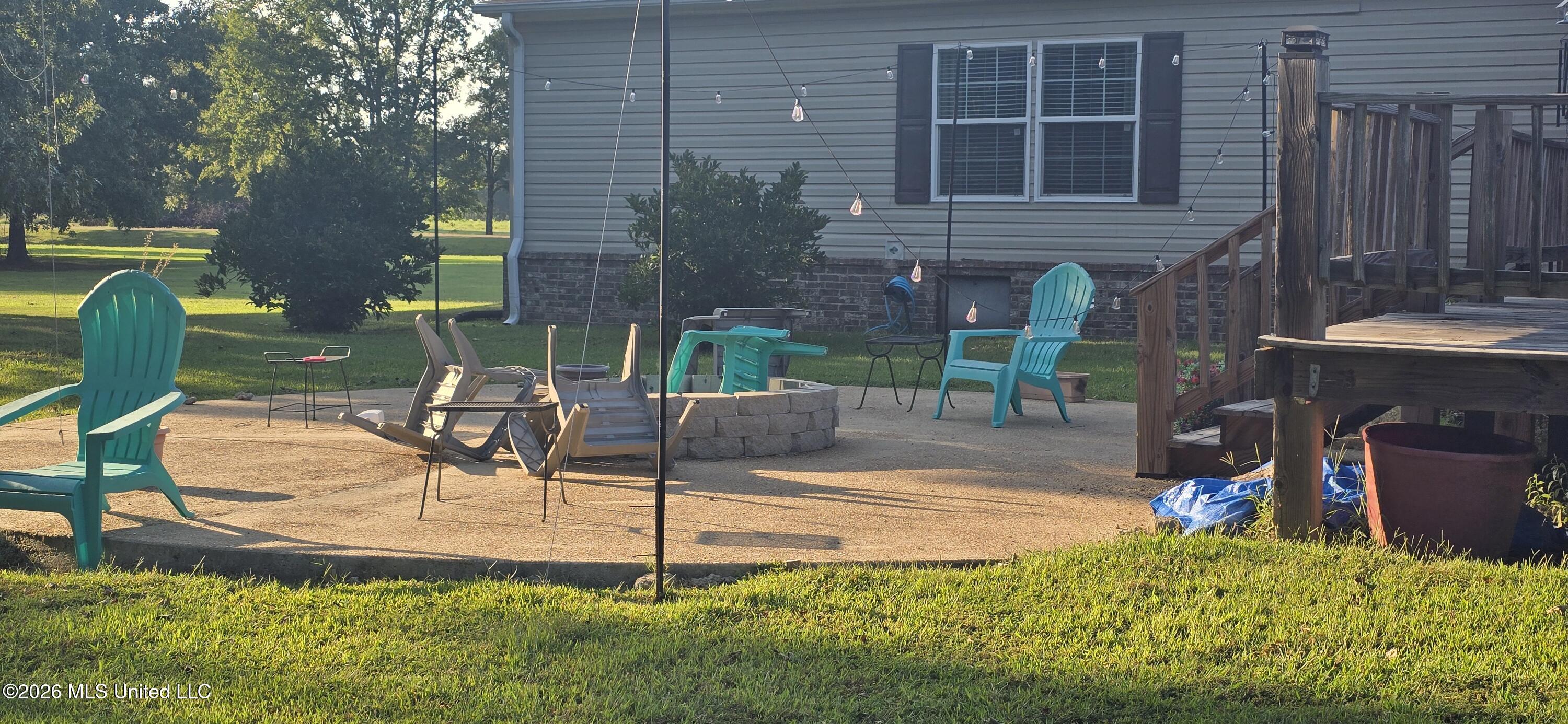 716 Cliff Williams Road Senatobia, MS 38668 - Photo 22 of 27 716 Cliff Williams Rd. patio