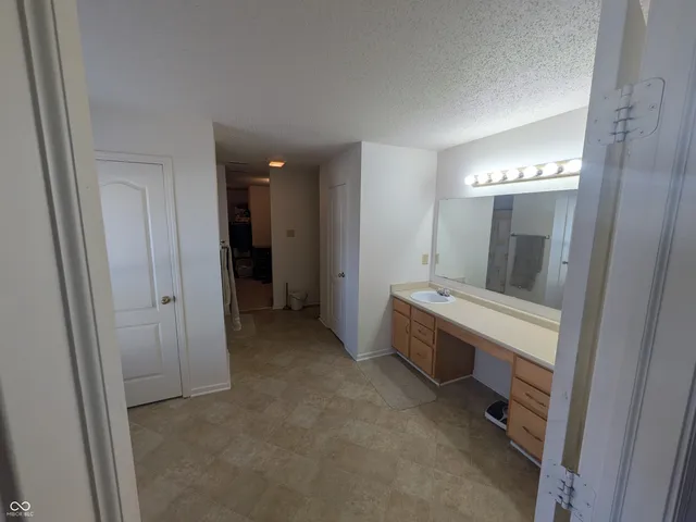 $424,999 | 10414 Bicknell Circle, Fishers, IN 46038