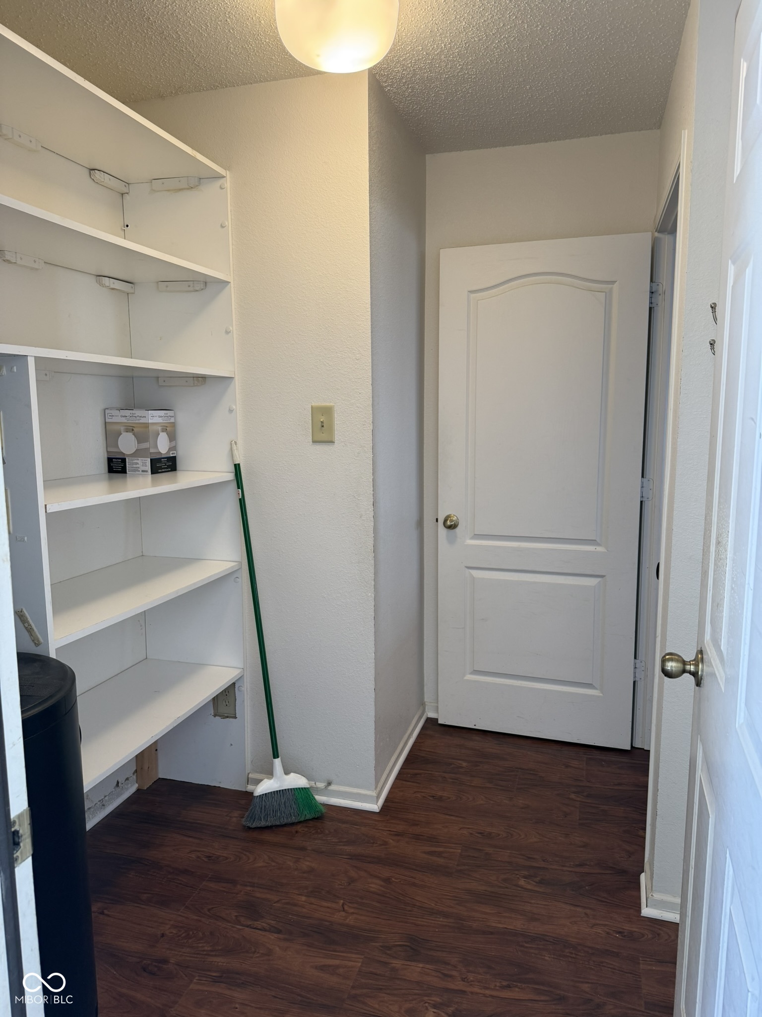 10414 Bicknell Circle Fishers, IN 46038 - Photo 6 of 39