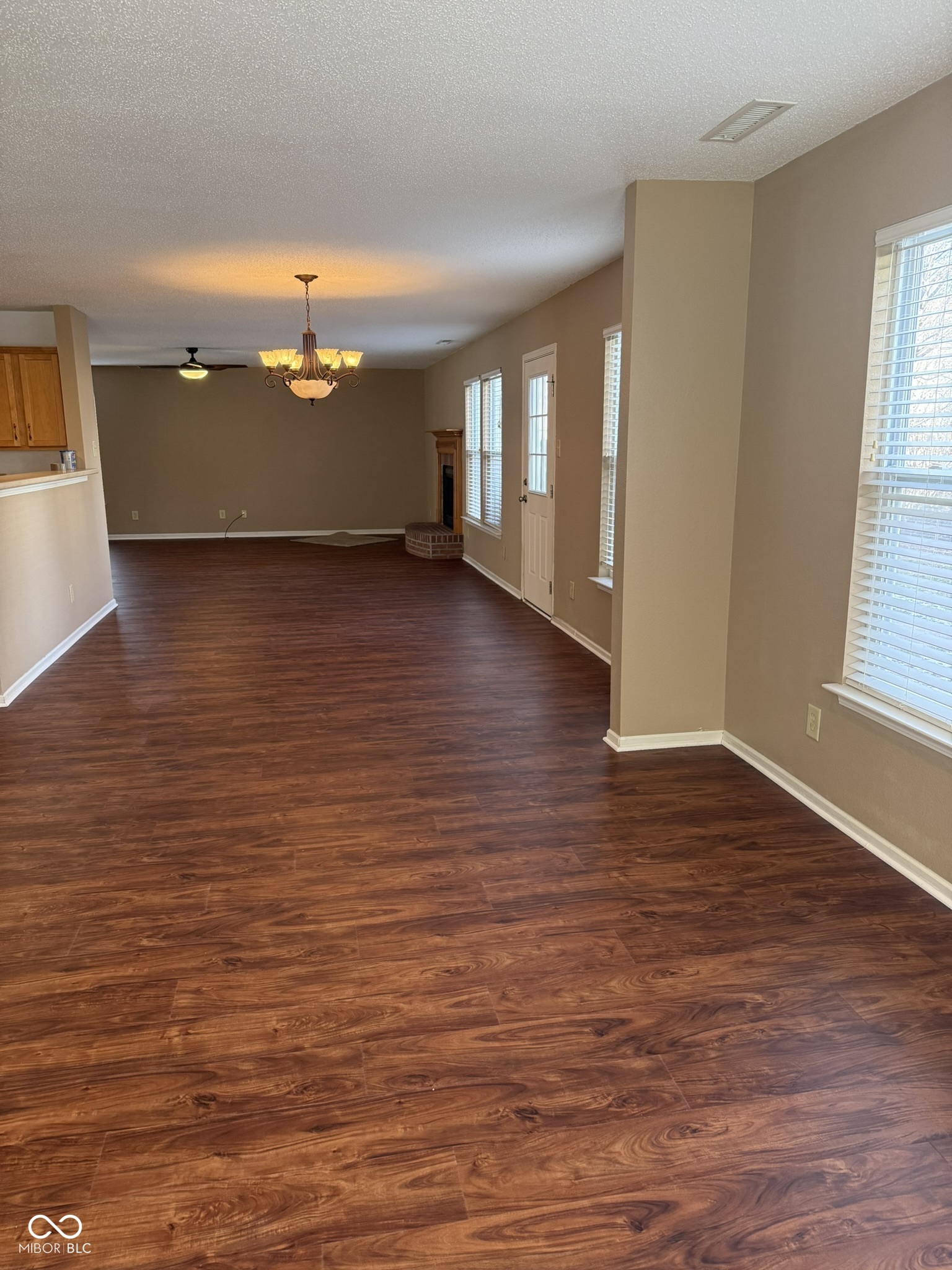 10414 Bicknell Circle Fishers, IN 46038 - Photo 9 of 39