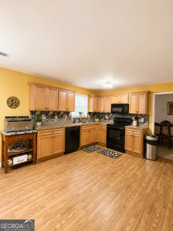 $349,000 | 11045 Southwood Drive, Hampton, GA 30228